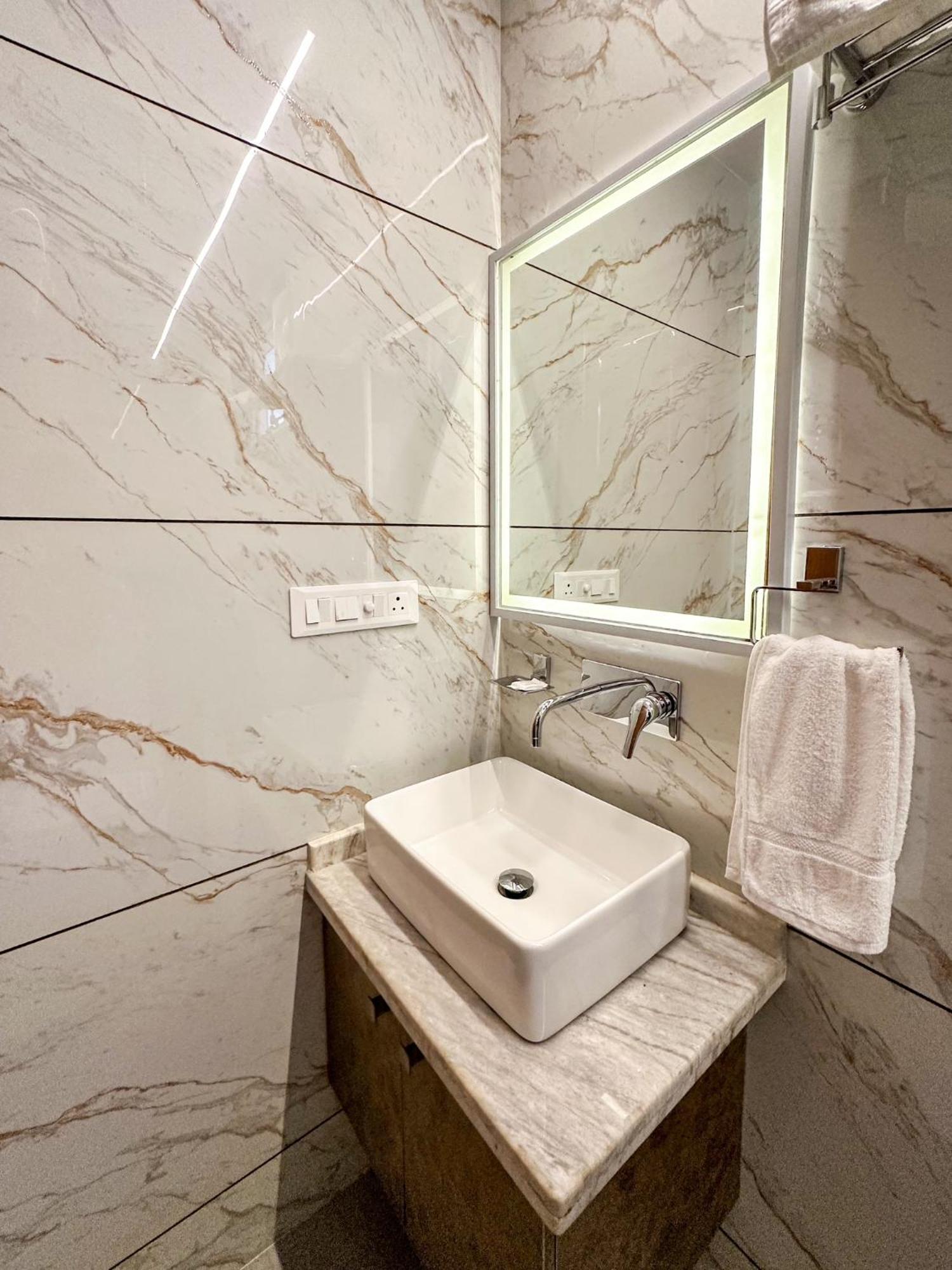 Delhi Delight Premium Bed & Breakfast New Delhi Exterior photo